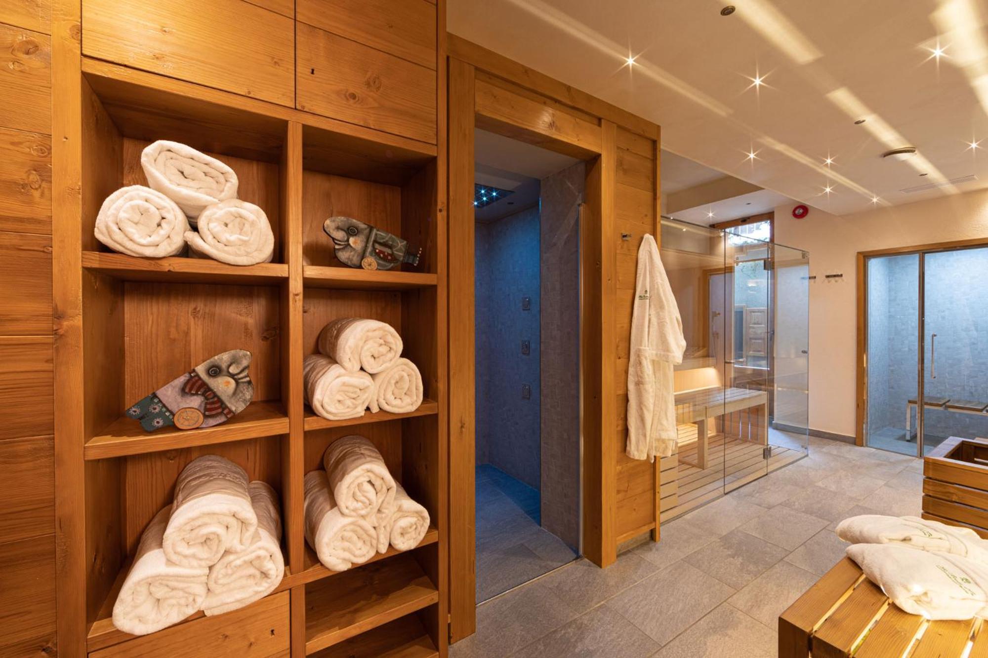 Hotel Bouton D'Or - Courmayeur Eksteriør bilde