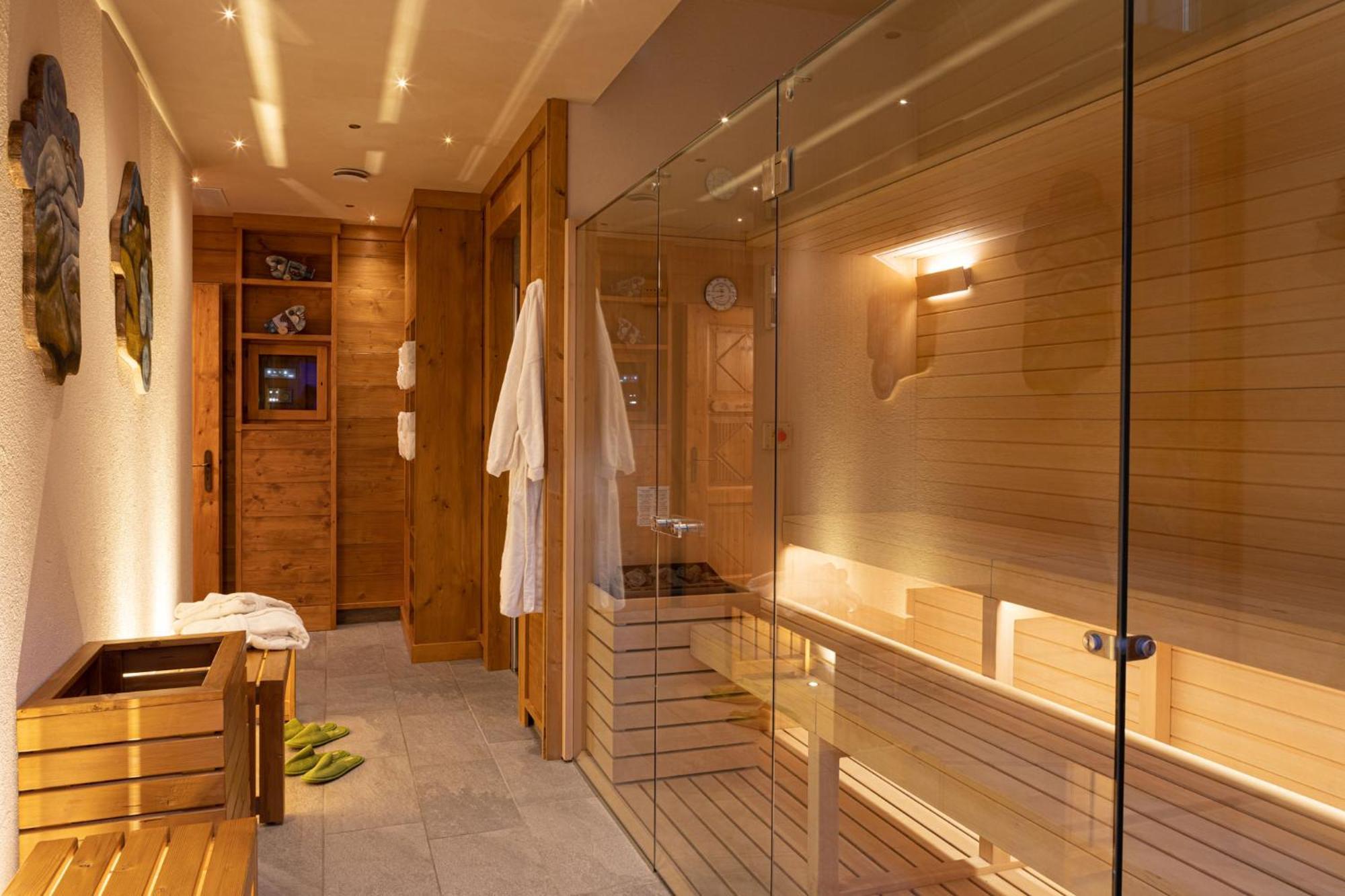 Hotel Bouton D'Or - Courmayeur Eksteriør bilde