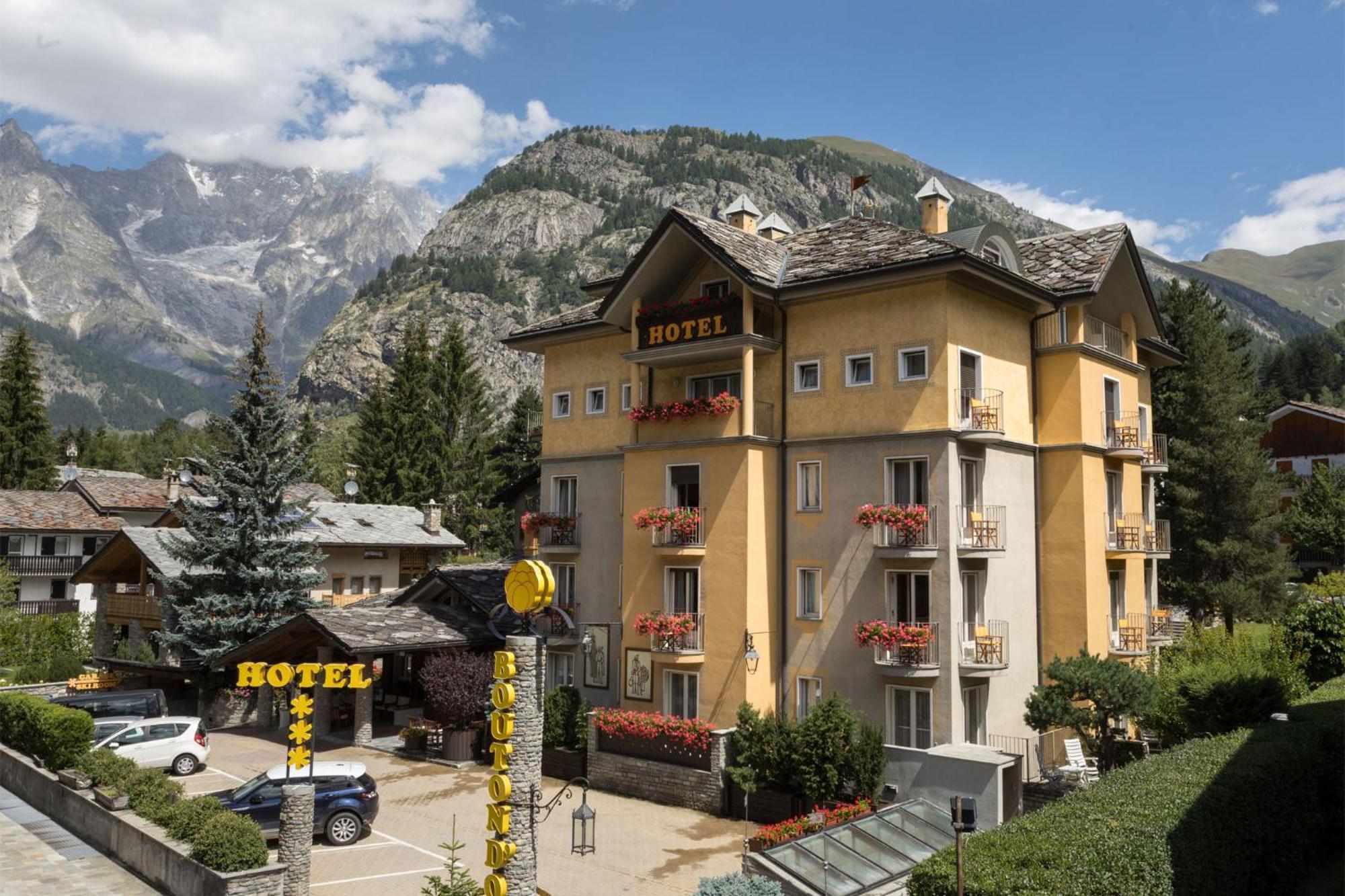 Hotel Bouton D'Or - Courmayeur Eksteriør bilde